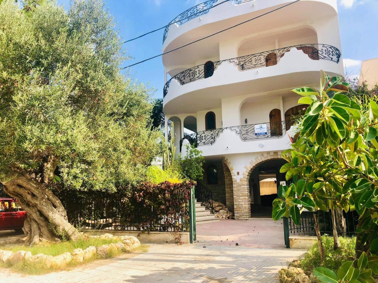 Villa Gaudi Sant Isidoro  Exterior photo